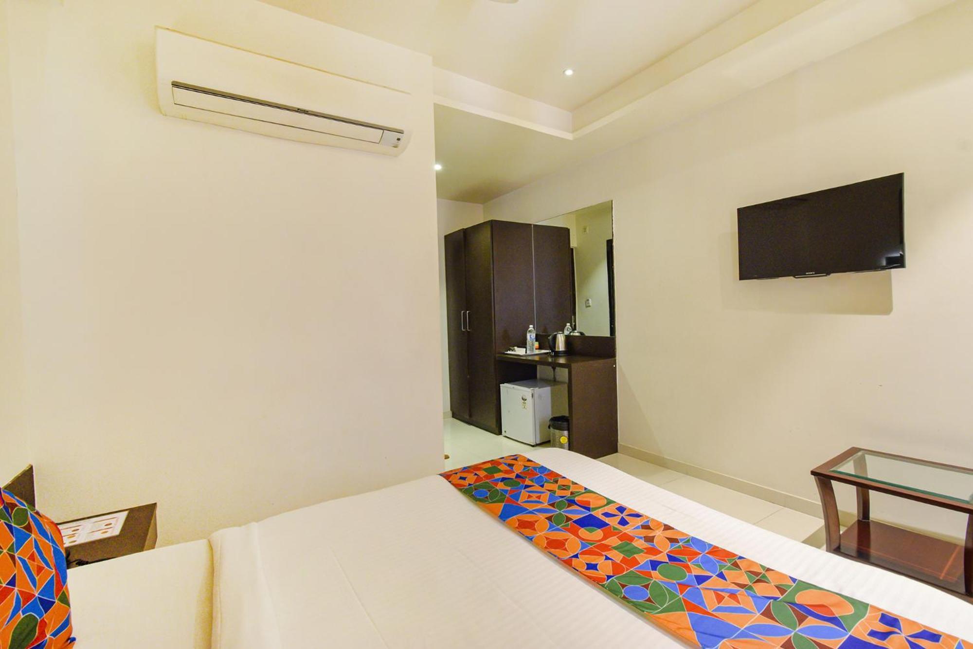 Fabhotel Prime Prowell Crown - Nr Tcs Deccan Park, Hitech City Haydarabad Dış mekan fotoğraf
