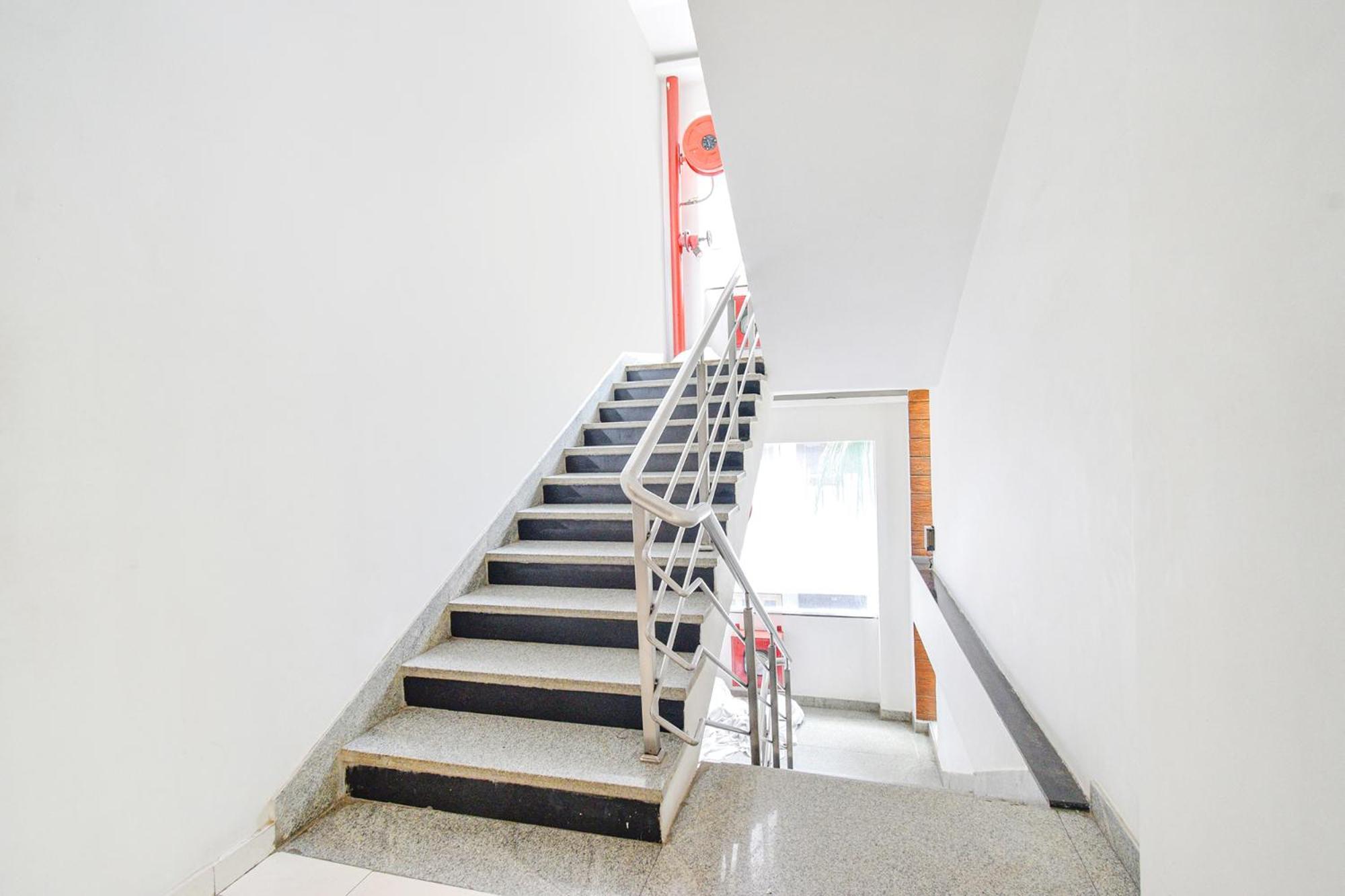 Fabhotel Prime Prowell Crown - Nr Tcs Deccan Park, Hitech City Haydarabad Dış mekan fotoğraf